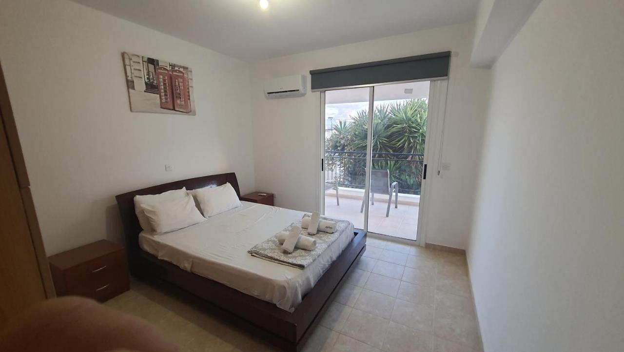 Lovely Apartment At The City Center Of Paphos Ngoại thất bức ảnh